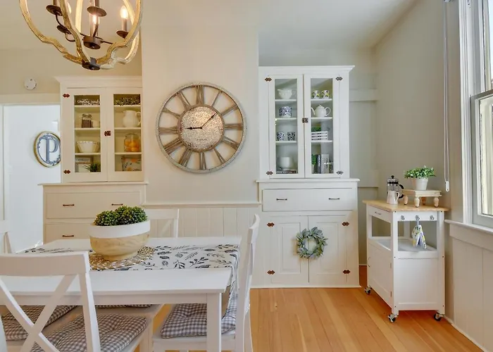Historic 3 Blocks To Whiskey Row And Downtown Holiday home